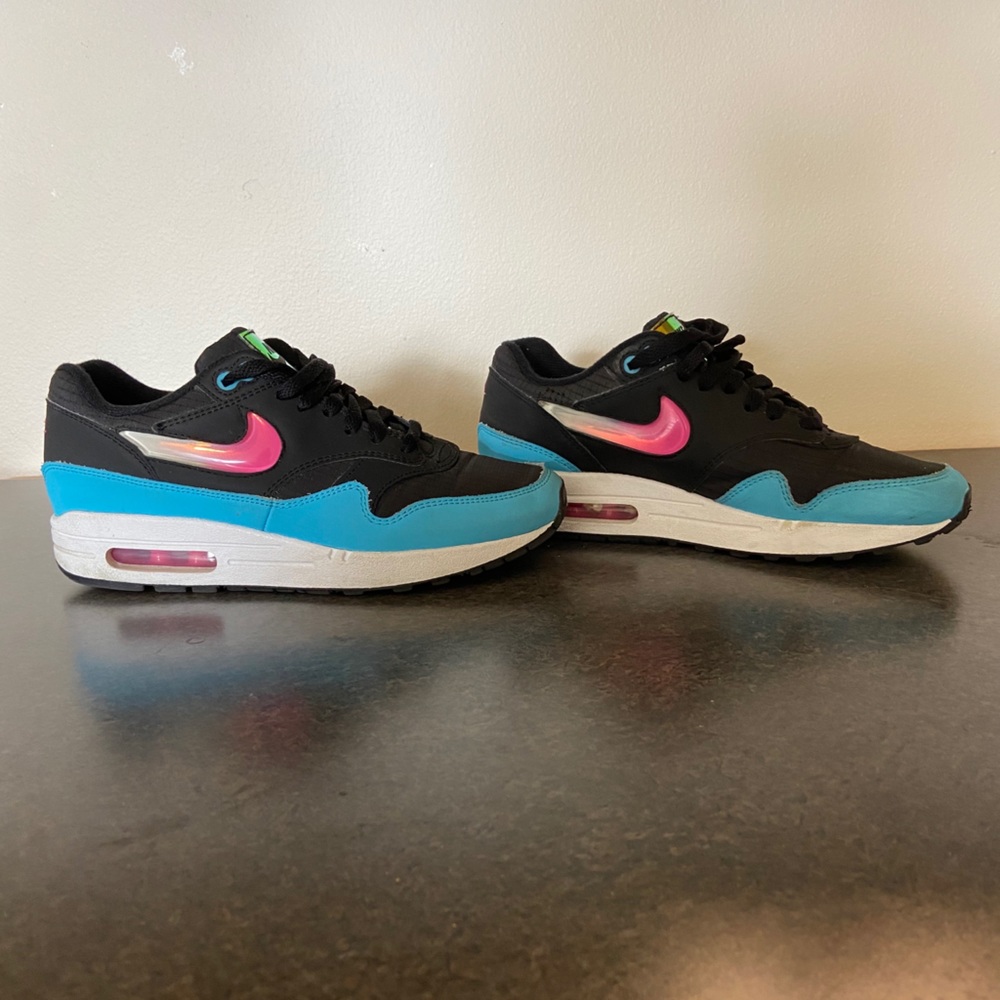 Women’s Nike AirMax